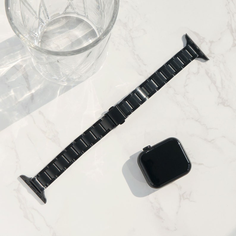 iArmor Timeless Horizontal Metal Link Strap für Apple Watch